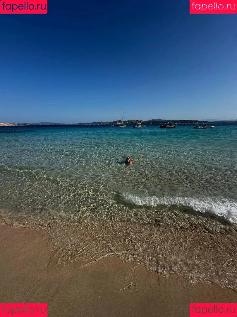 Zoey Deutch / zoeydeutch Onlyfans Photo Gallery 