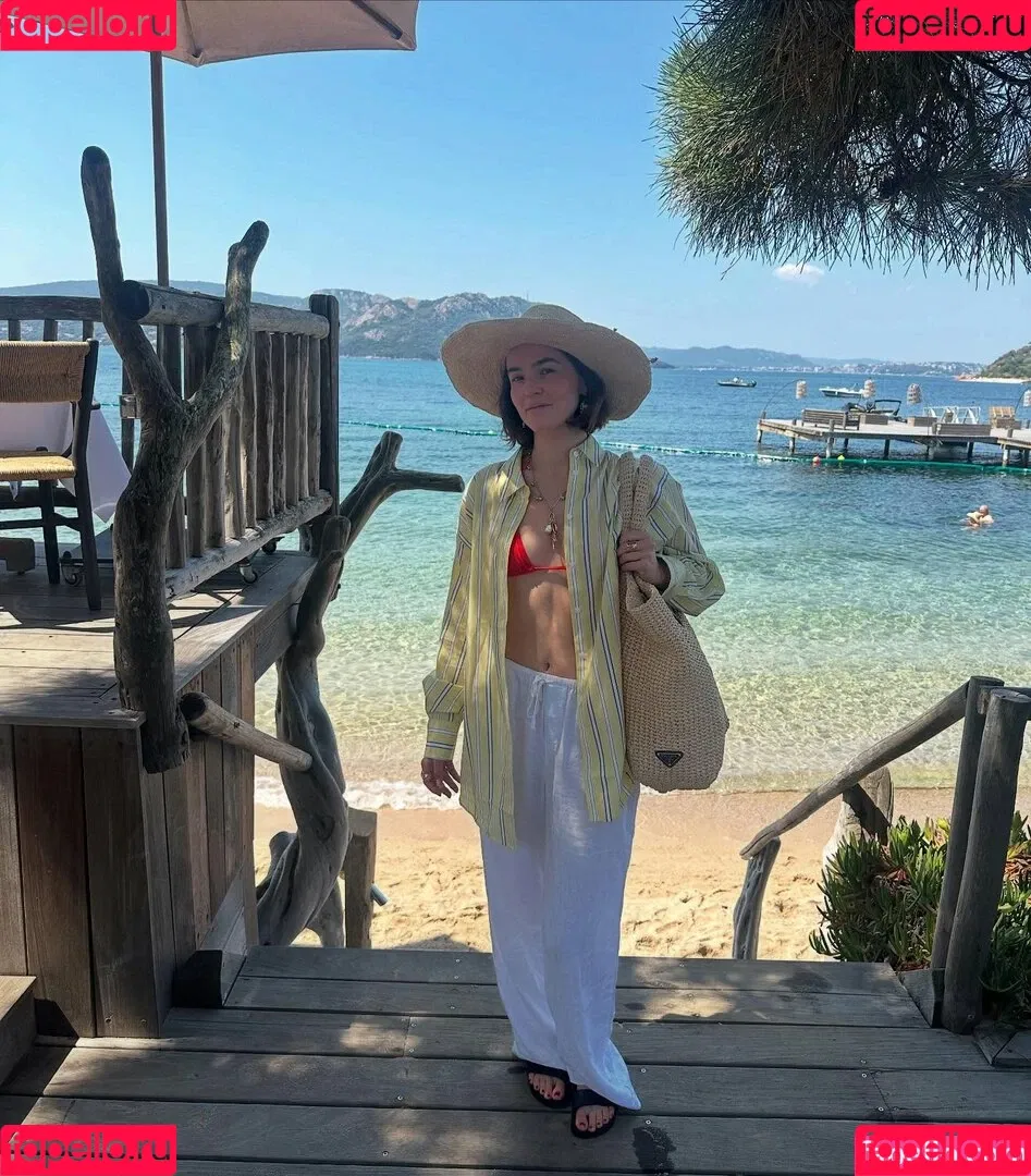 Zoey Deutch / zoeydeutch Onlyfans Photo Gallery 