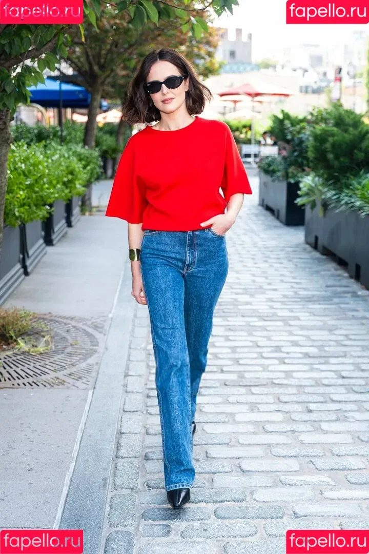 Zoey Deutch / zoeydeutch Onlyfans Photo Gallery 