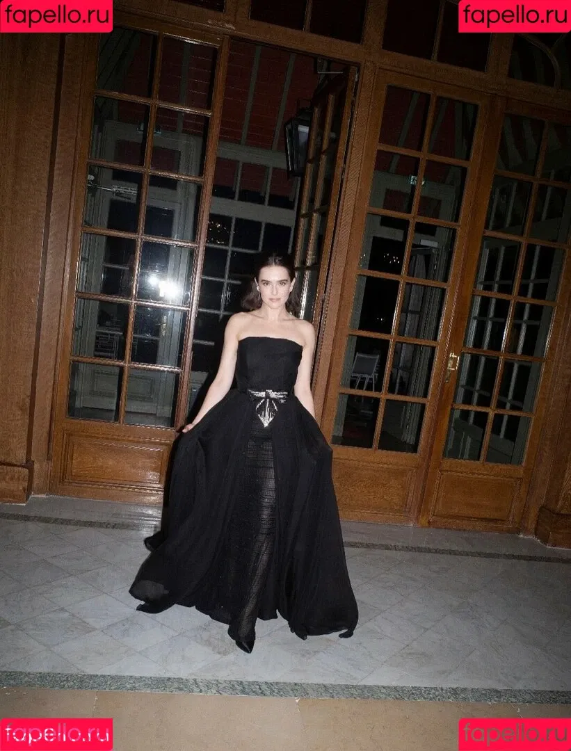 Zoey Deutch / zoeydeutch Onlyfans Photo Gallery 