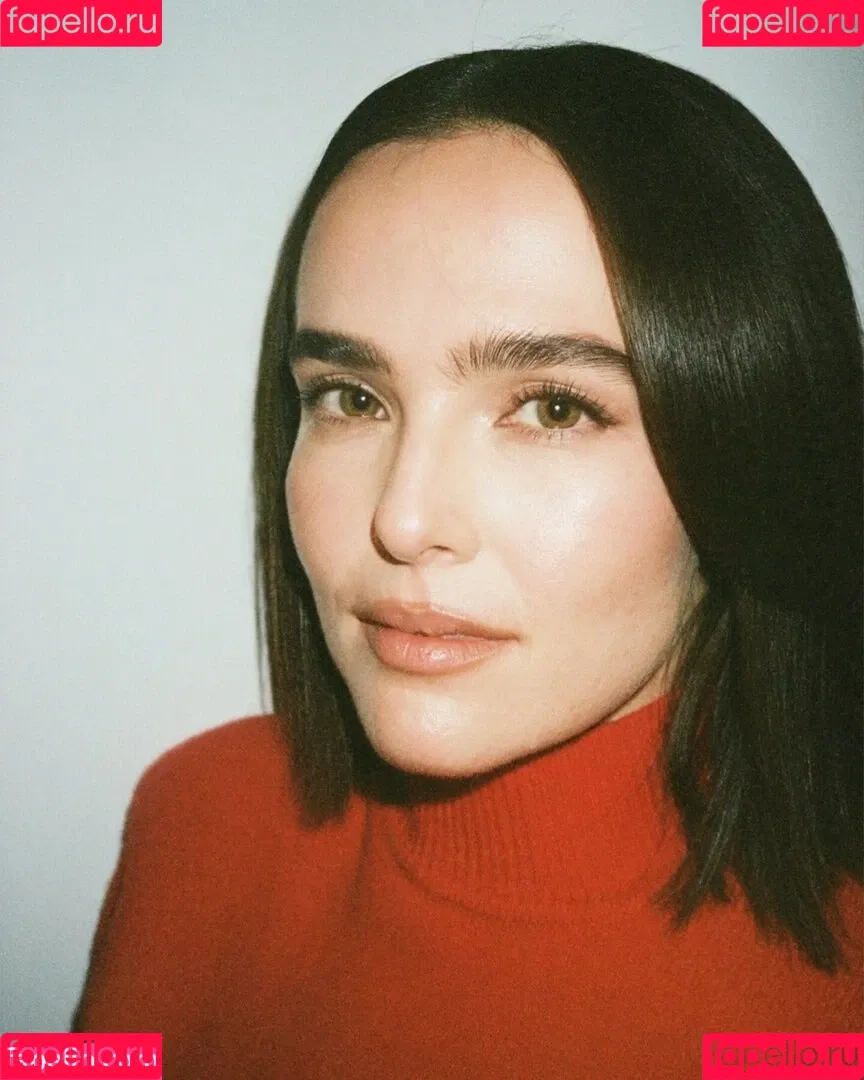 Zoey Deutch / zoeydeutch Onlyfans Photo Gallery 
