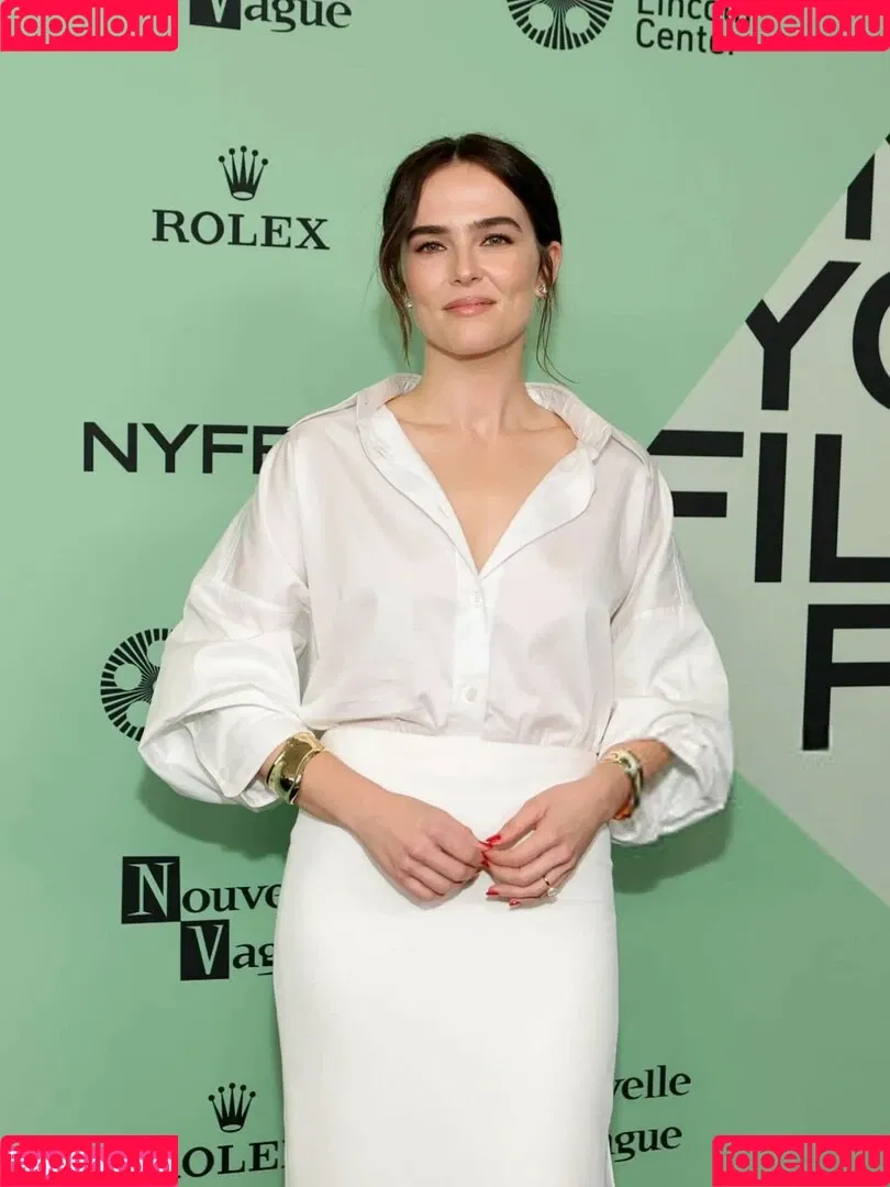 Zoey Deutch / zoeydeutch Onlyfans Photo Gallery 