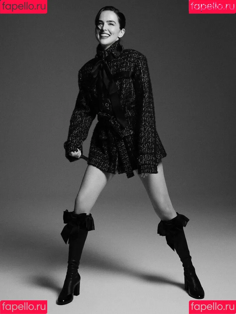 Zoey Deutch / zoeydeutch Onlyfans Photo Gallery 