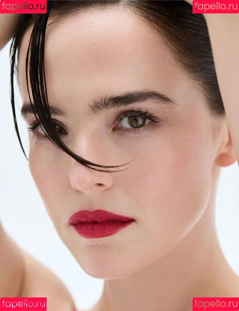 Zoey Deutch / zoeydeutch Onlyfans Photo Gallery 