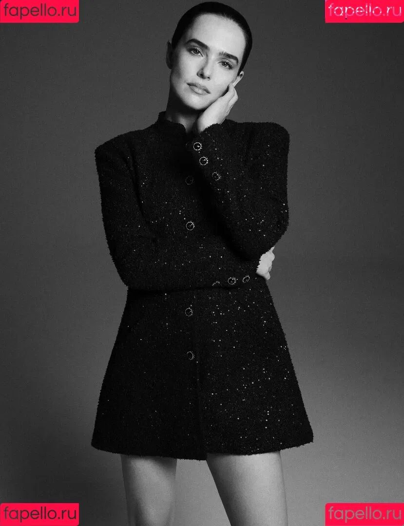 Zoey Deutch / zoeydeutch Onlyfans Photo Gallery 