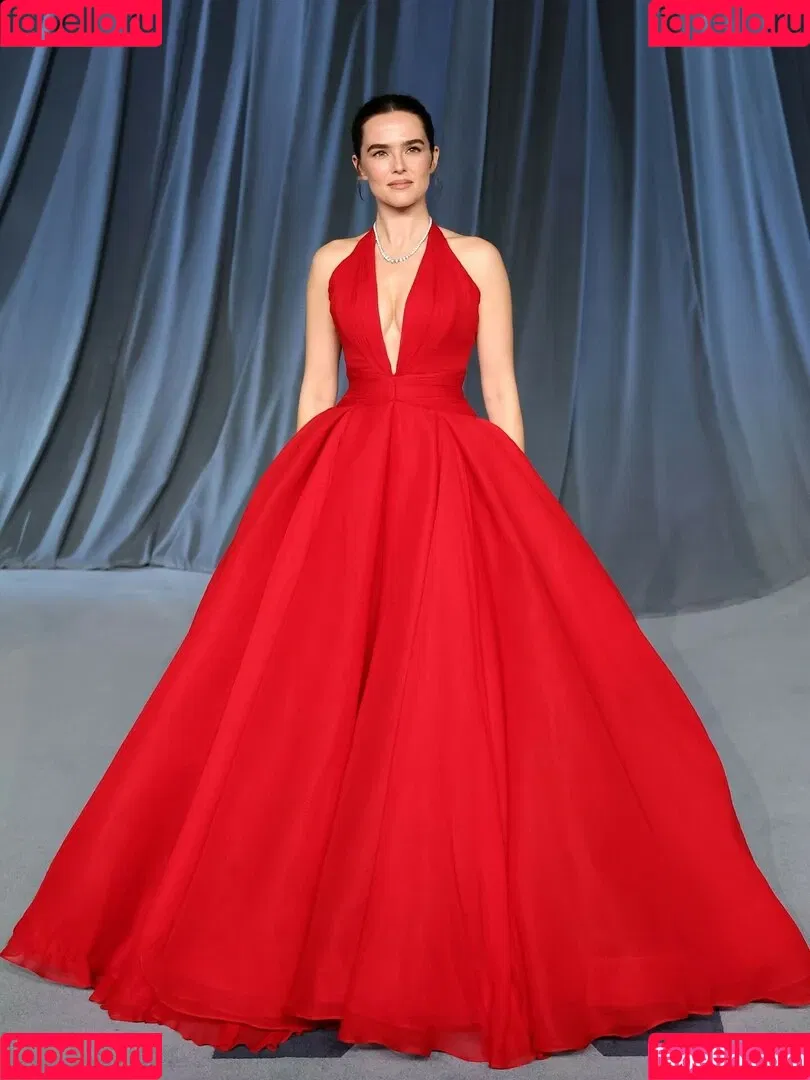 Zoey Deutch / zoeydeutch Onlyfans Photo Gallery 