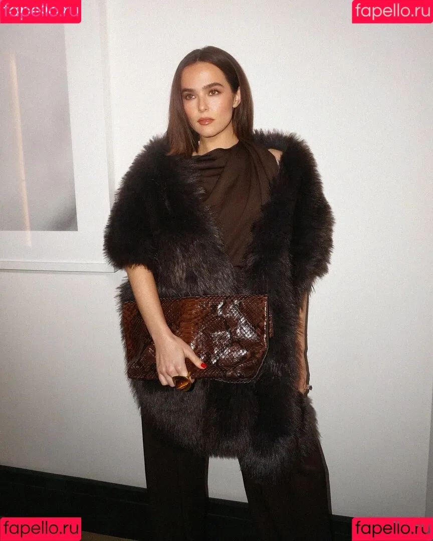 Zoey Deutch / zoeydeutch Onlyfans Photo Gallery 