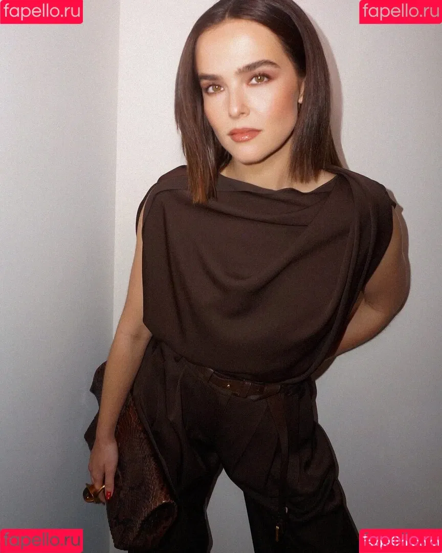 Zoey Deutch / zoeydeutch Onlyfans Photo Gallery 