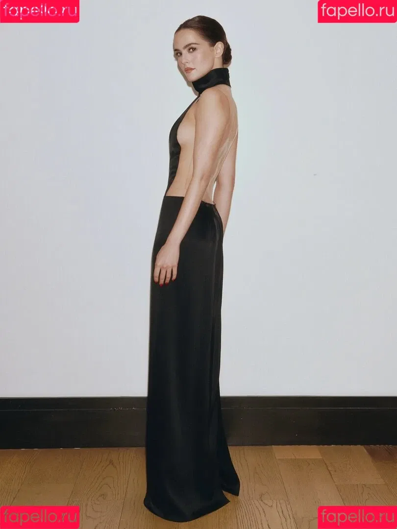 Zoey Deutch / zoeydeutch Onlyfans Photo Gallery 