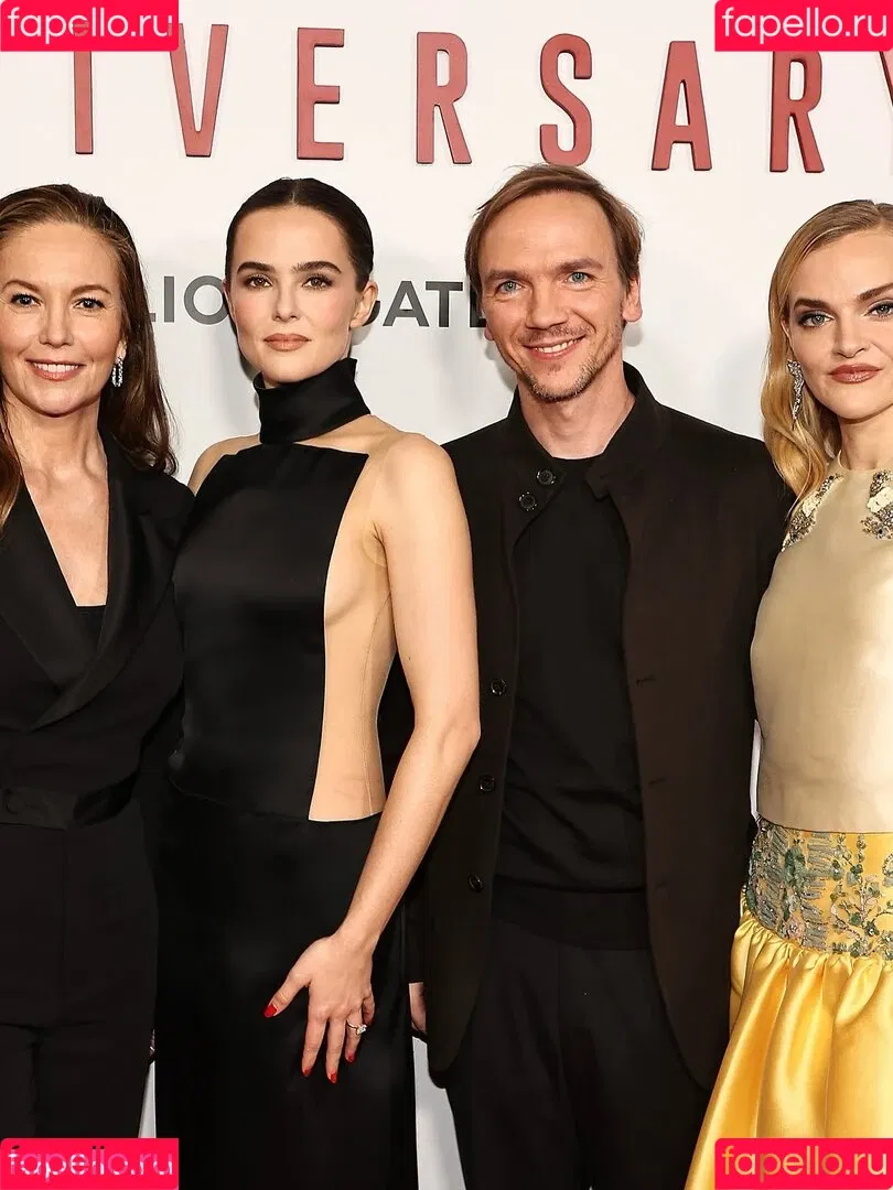 Zoey Deutch / zoeydeutch Onlyfans Photo Gallery 