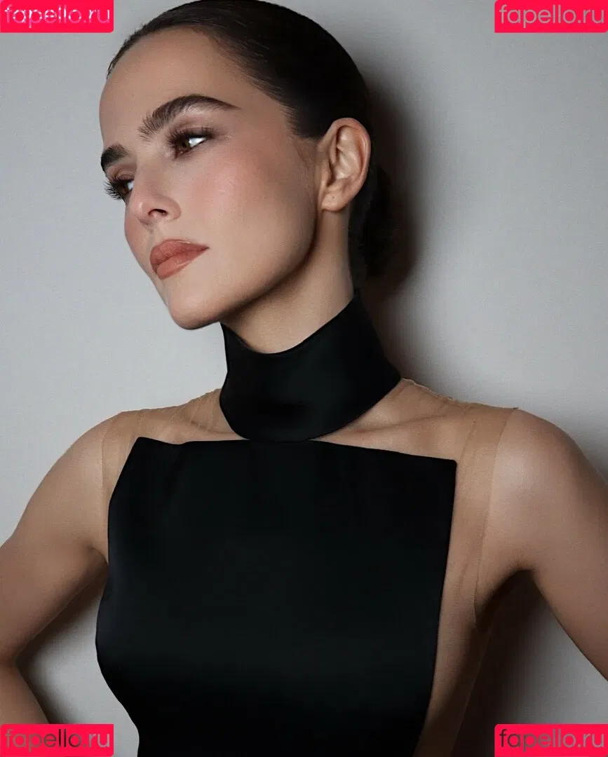 Zoey Deutch / zoeydeutch Onlyfans Photo Gallery 