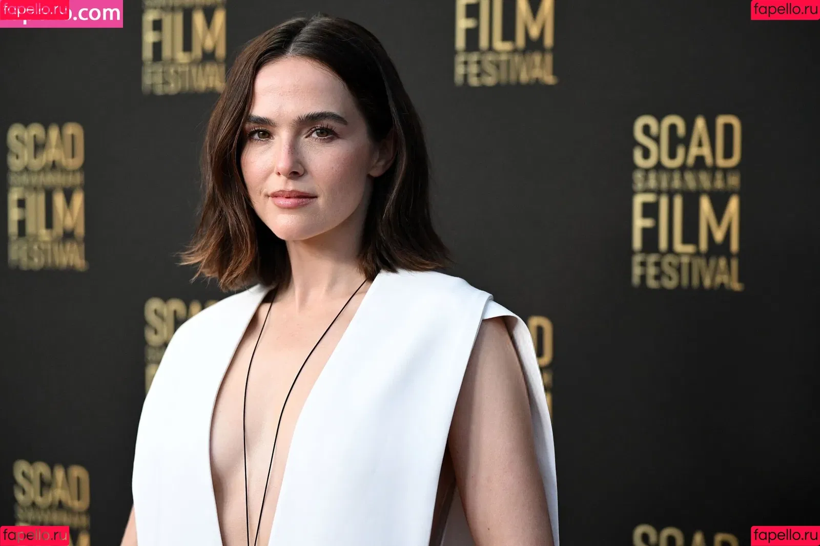 Zoey Deutch / zoeydeutch Onlyfans Photo Gallery 