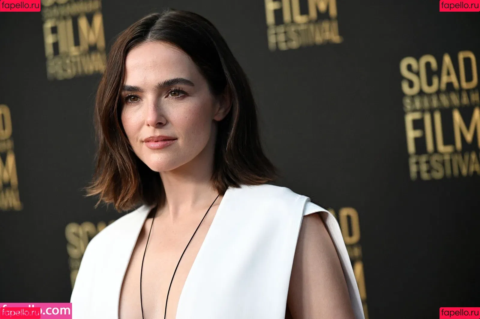 Zoey Deutch / zoeydeutch Onlyfans Photo Gallery 