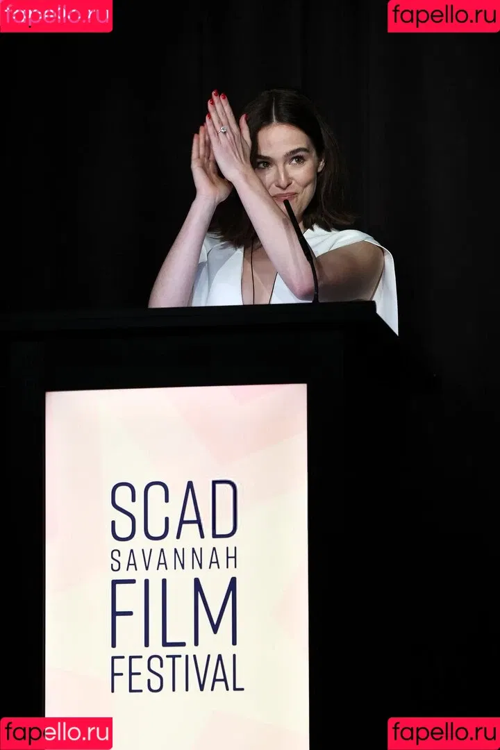 Zoey Deutch / zoeydeutch Onlyfans Photo Gallery 