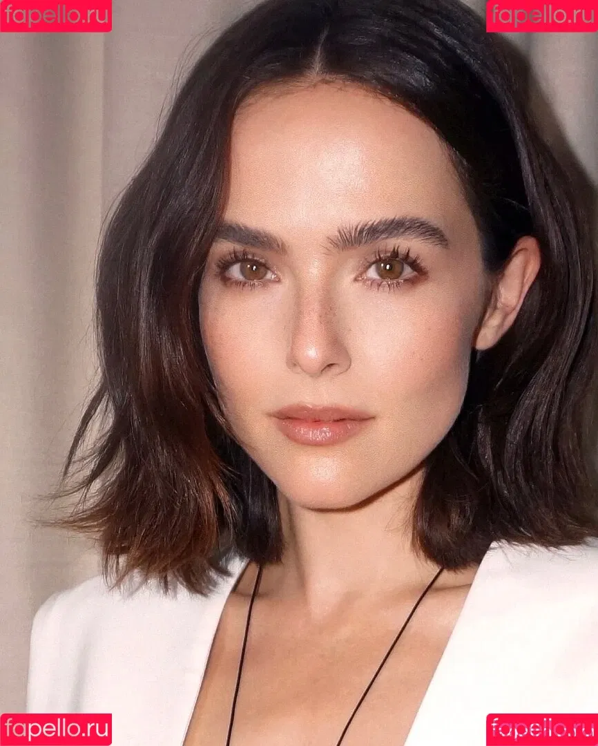 Zoey Deutch / zoeydeutch Onlyfans Photo Gallery 