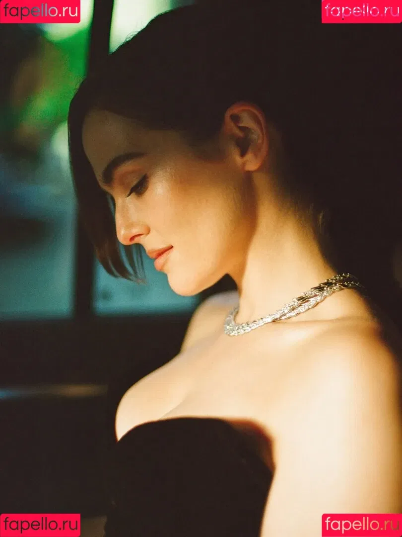 Zoey Deutch / zoeydeutch Onlyfans Photo Gallery 