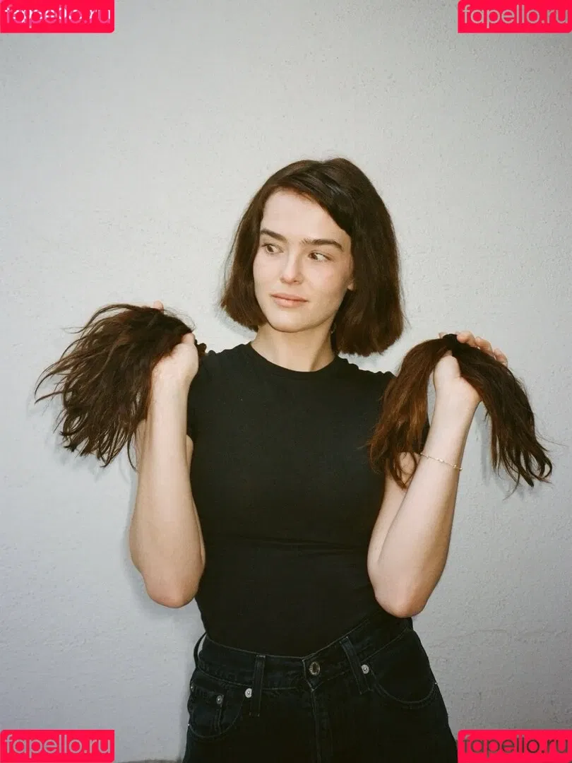 Zoey Deutch / zoeydeutch Onlyfans Photo Gallery 