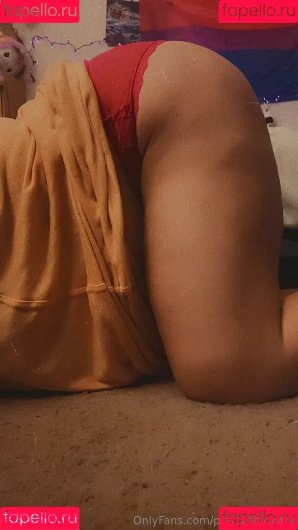 mantisthreads / prettyemokitty Onlyfans Photo Gallery 