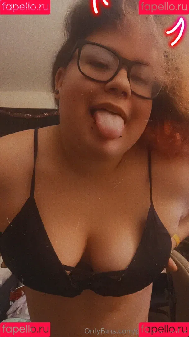 mantisthreads / prettyemokitty Onlyfans Photo Gallery 