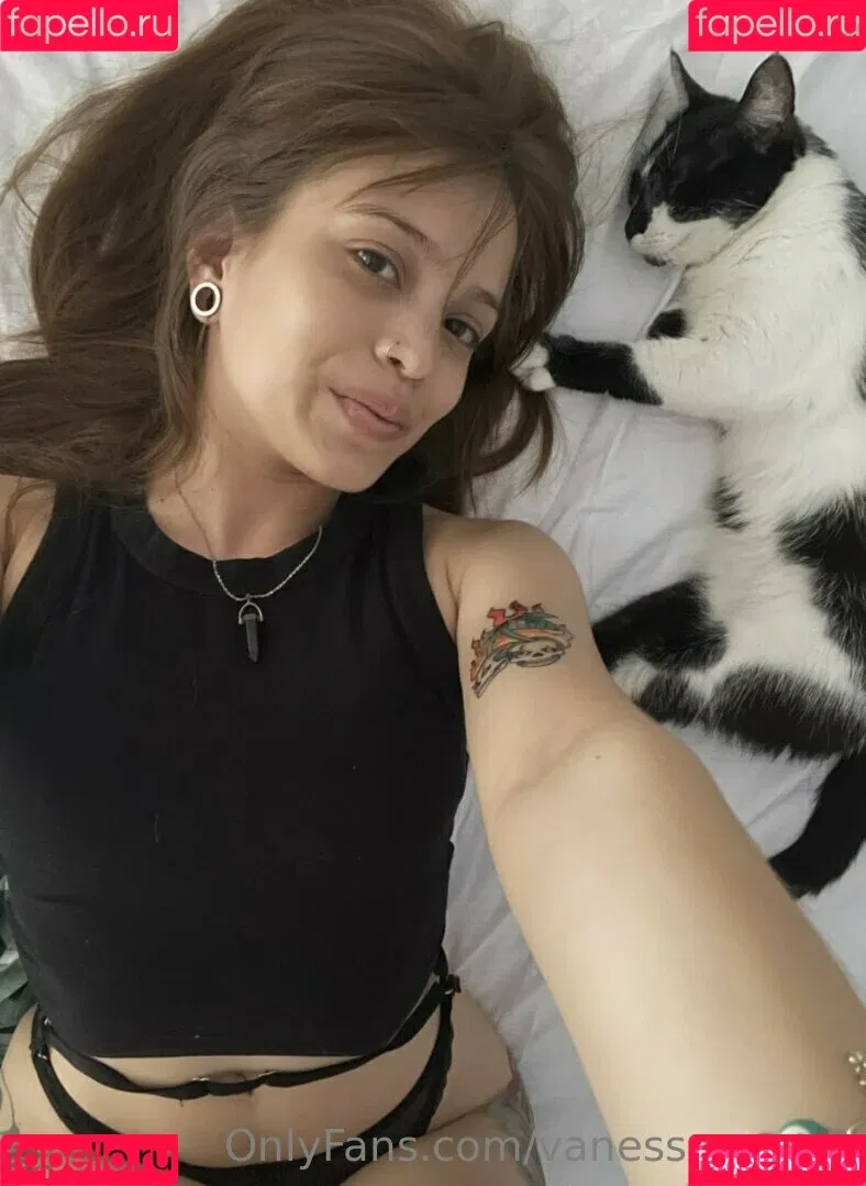 the.gardner.girls3 / vanessaroom8 Onlyfans Photo Gallery 