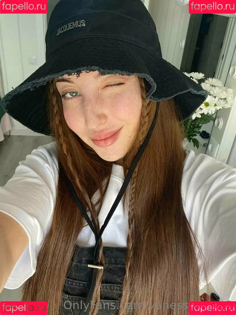 the.gardner.girls3 / vanessaroom8 Onlyfans Photo Gallery 