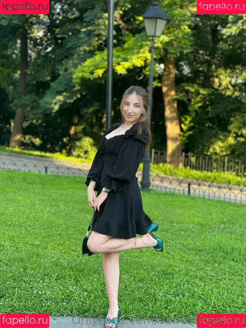 the.gardner.girls3 / vanessaroom8 Onlyfans Photo Gallery 