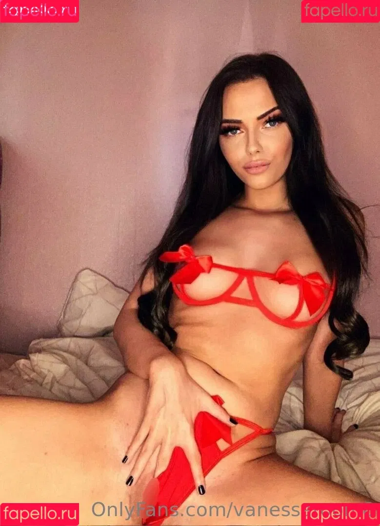 the.gardner.girls3 / vanessaroom8 Onlyfans Photo Gallery 