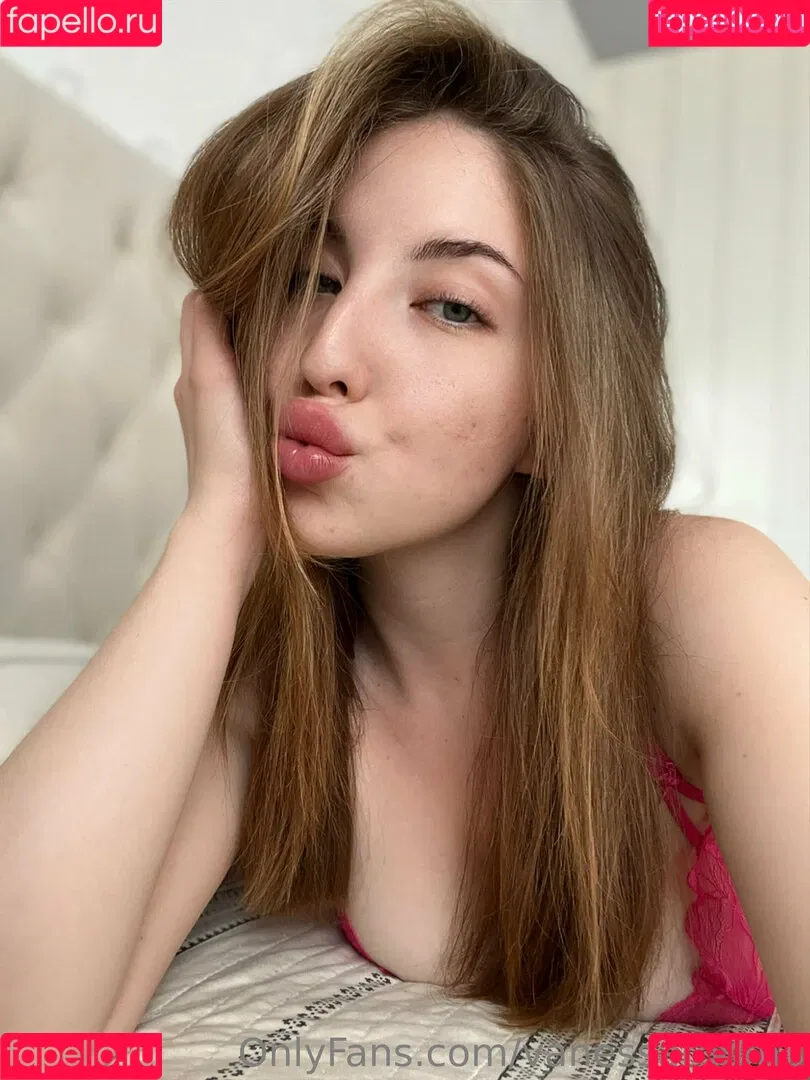 the.gardner.girls3 / vanessaroom8 Onlyfans Photo Gallery 