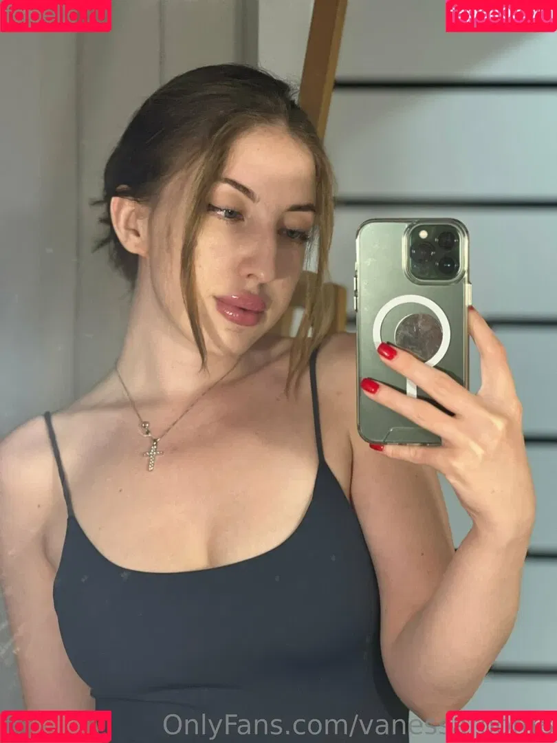 the.gardner.girls3 / vanessaroom8 Onlyfans Photo Gallery 