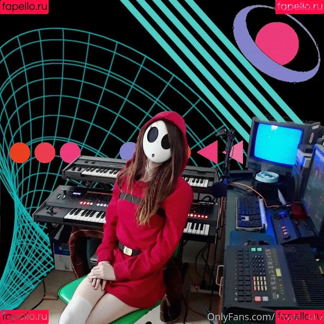 ShyGal_Lilly / shyishgal Onlyfans Photo Gallery 