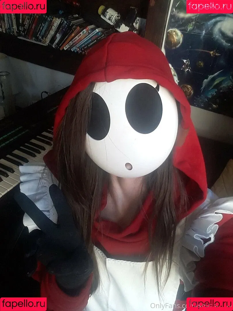 ShyGal_Lilly / shyishgal Onlyfans Photo Gallery 