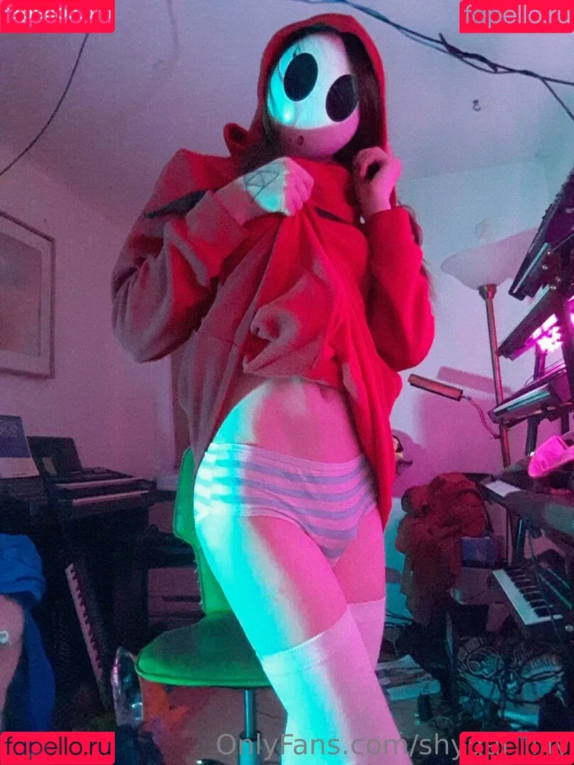 ShyGal_Lilly / shyishgal Onlyfans Photo Gallery 