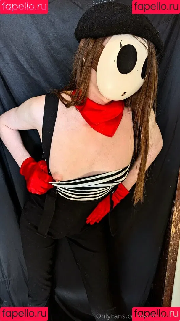 ShyGal_Lilly / shyishgal Onlyfans Photo Gallery 