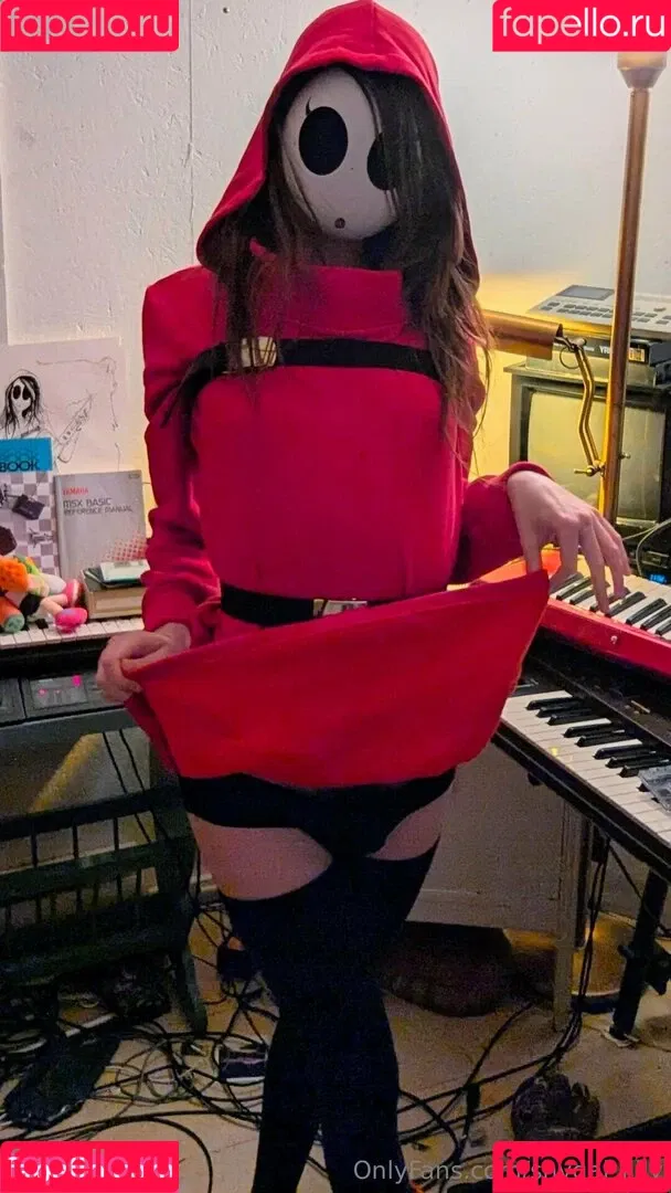 ShyGal_Lilly / shyishgal Onlyfans Photo Gallery 