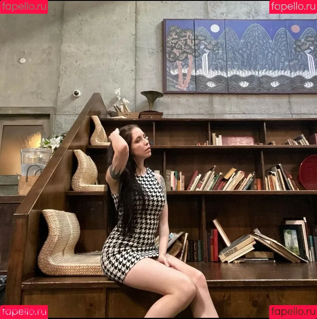 Ashley Lunt / ashleyelunt / gothgoddessgirl Onlyfans Photo Gallery 