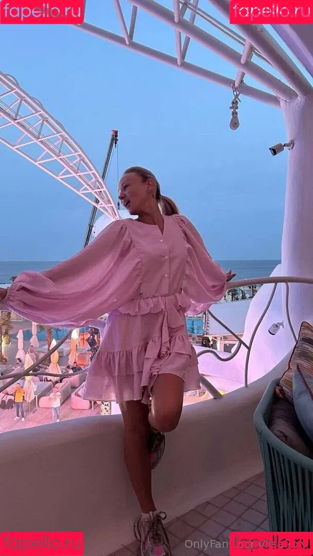 lisafoxy Onlyfans Photo Gallery 