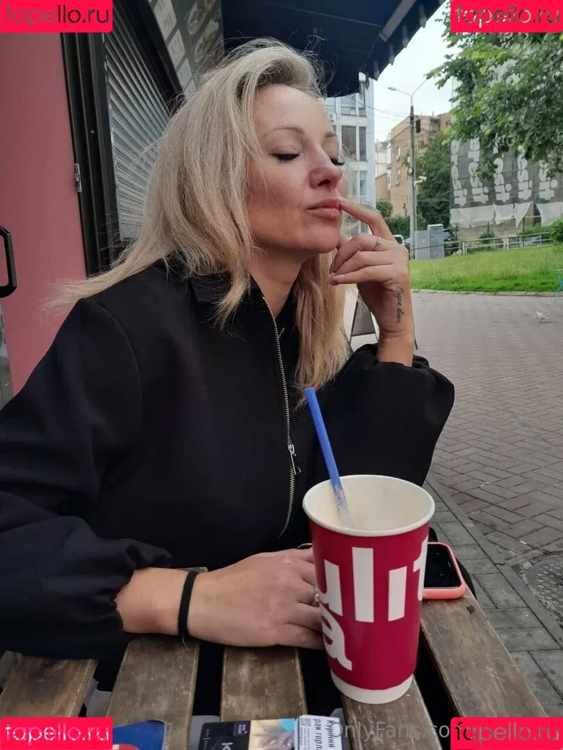 lisafoxy Onlyfans Photo Gallery 