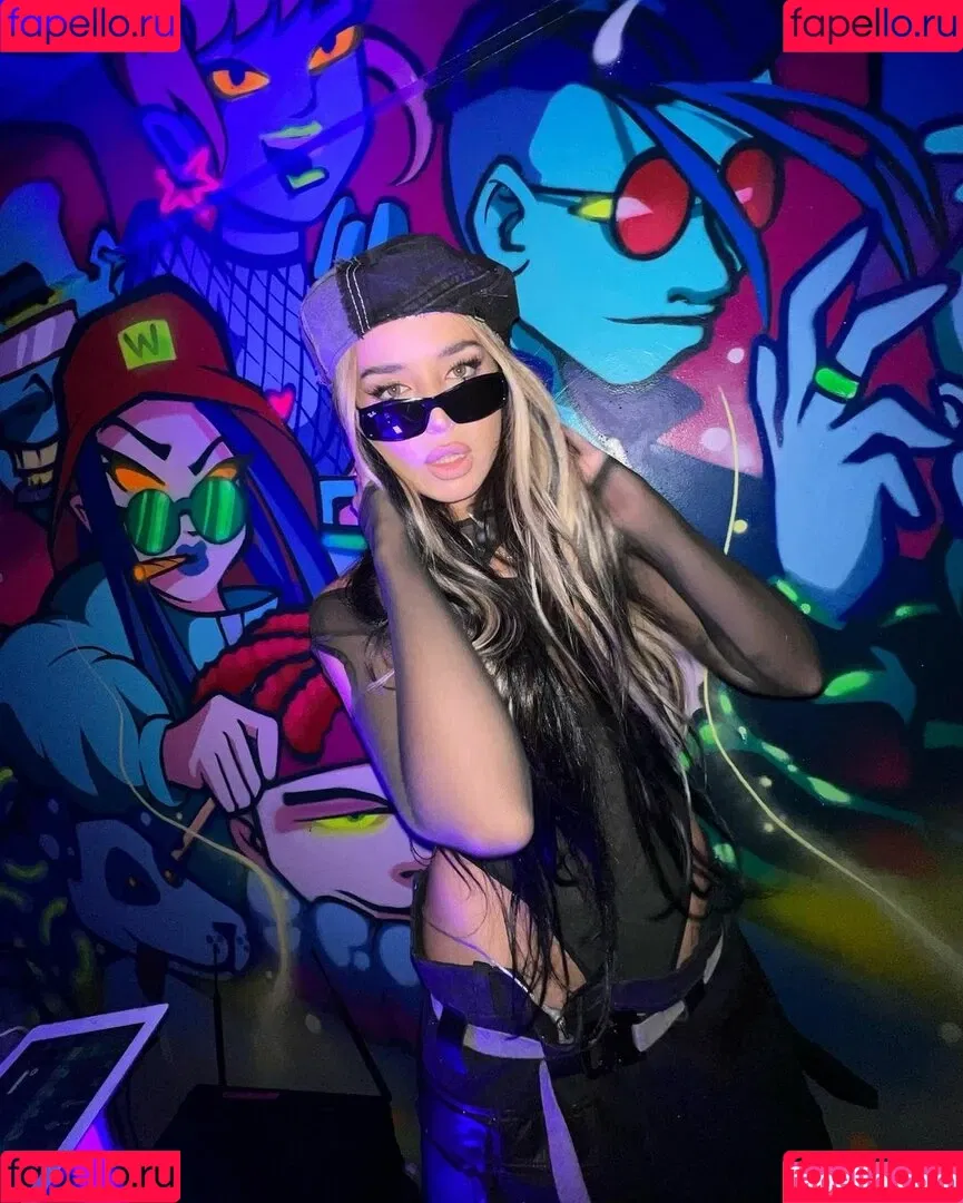 Lola Indigo / lolaindigo Onlyfans Photo Gallery 