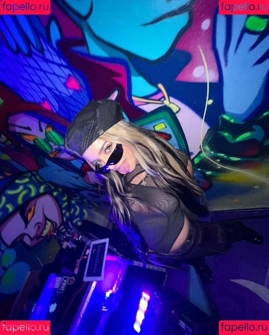 Lola Indigo / lolaindigo Onlyfans Photo Gallery 