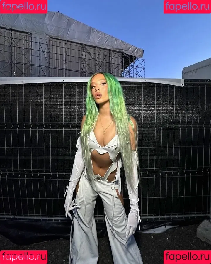 Lola Indigo / lolaindigo Onlyfans Photo Gallery 