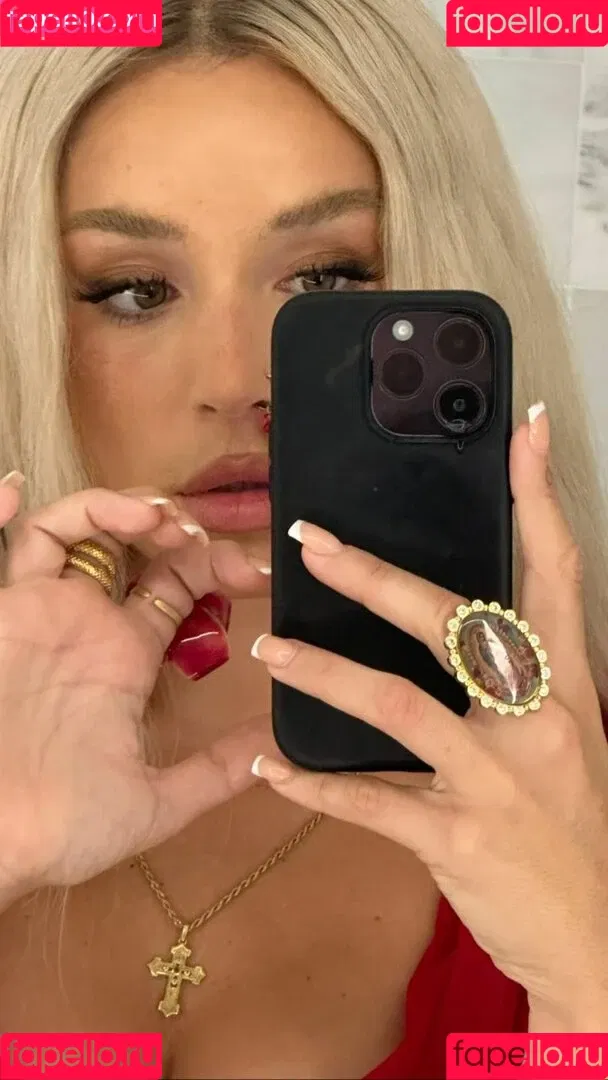 Lola Indigo / lolaindigo Onlyfans Photo Gallery 