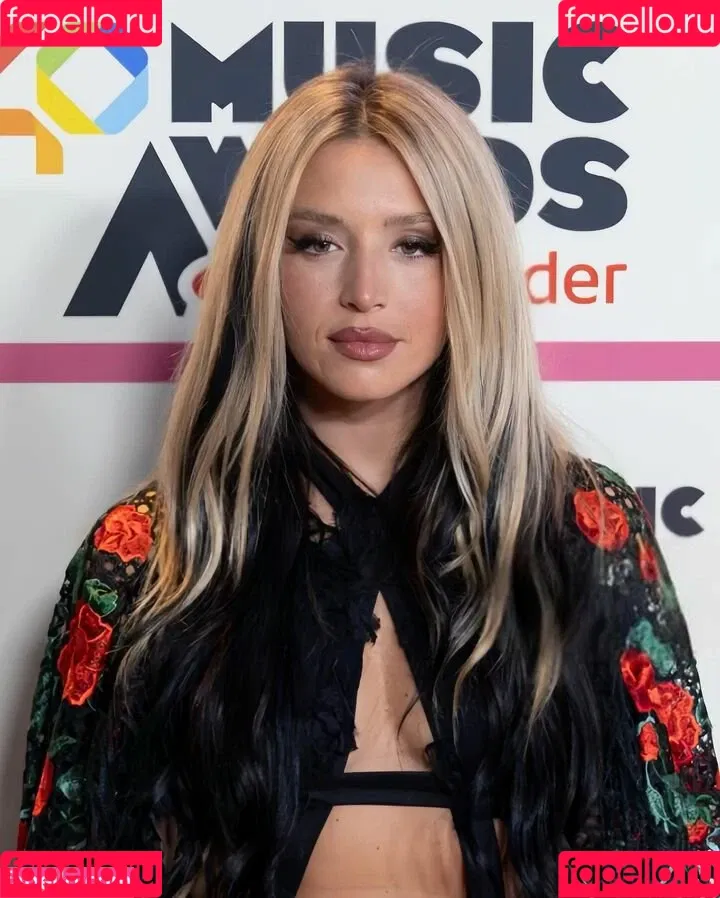 Lola Indigo / lolaindigo Onlyfans Photo Gallery 