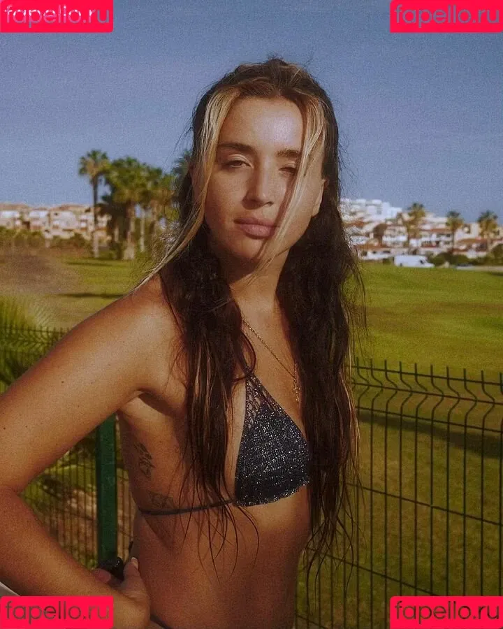 Lola Indigo / lolaindigo Onlyfans Photo Gallery 