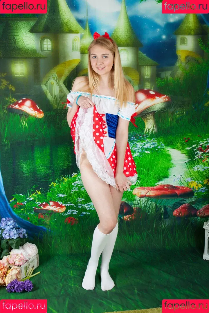 Nimfa / nakarysp / nimfa__ Onlyfans Photo Gallery 