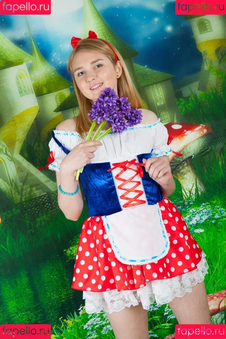 Nimfa / nakarysp / nimfa__ Onlyfans Photo Gallery 