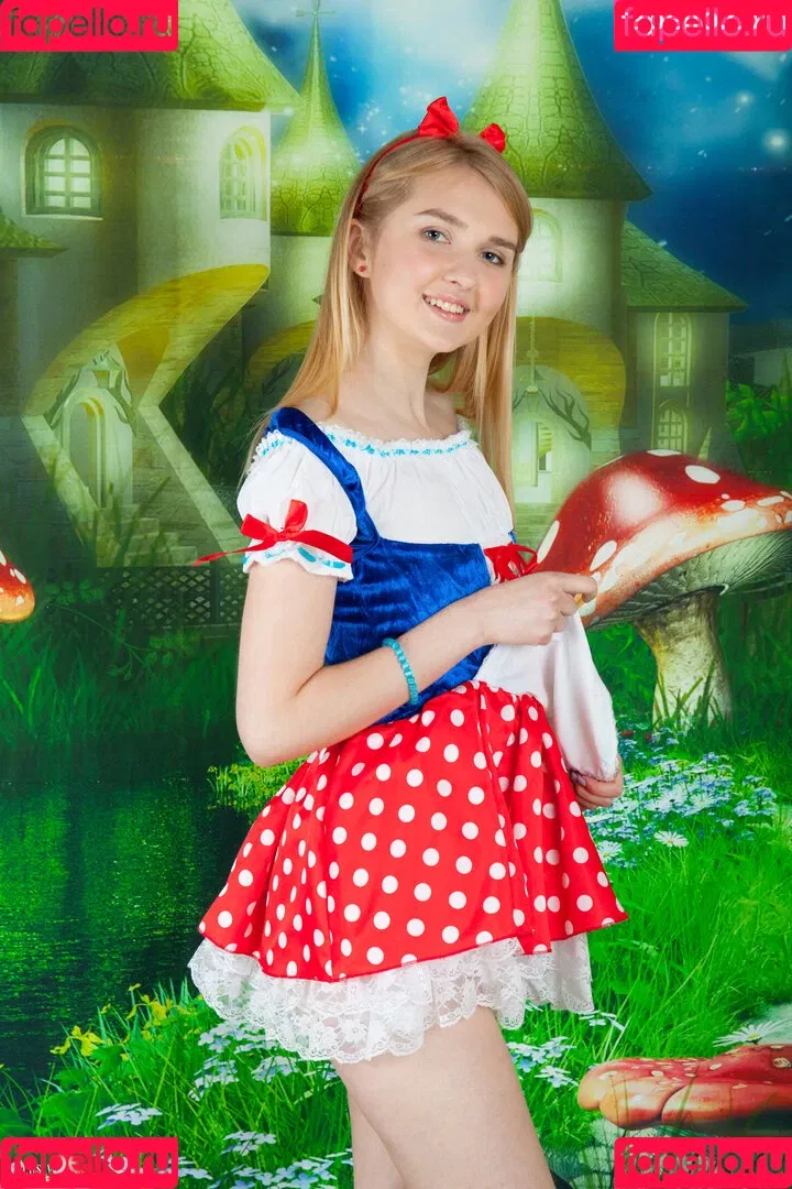 Nimfa / nakarysp / nimfa__ Onlyfans Photo Gallery 