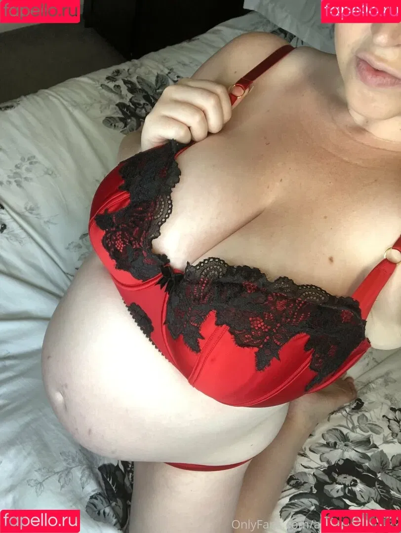 AmyYasmine_ / amy-yasmine Onlyfans Photo Gallery 