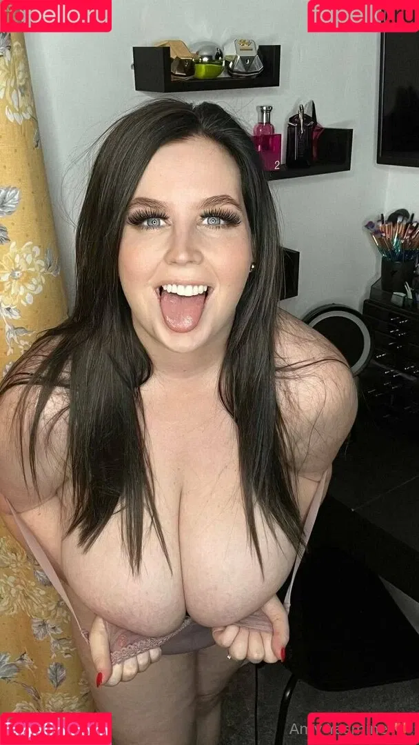 AmyYasmine_ / amy-yasmine Onlyfans Photo Gallery 