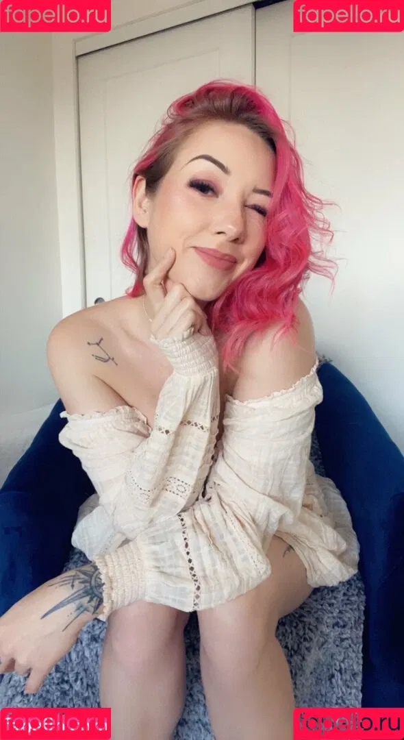 Sofia Sunshine / x.sofiasunshine / xsofiasunshine Onlyfans Photo Gallery 