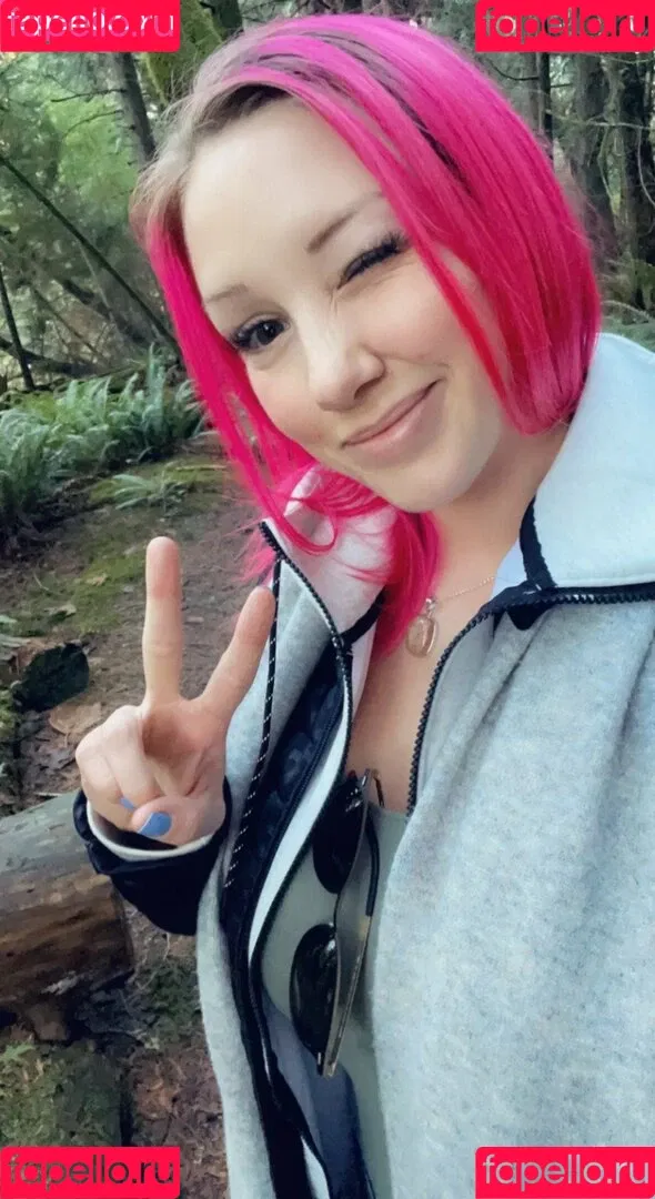 Sofia Sunshine / x.sofiasunshine / xsofiasunshine Onlyfans Photo Gallery 